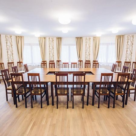 Natur Hotel Koevesteto Hosszuheteny Eksteriør billede